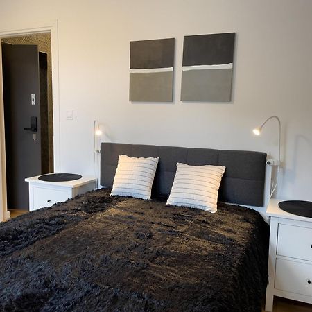 Urban Apartments Premium No 3, Free Private Parking, Self Check-In คอร์ซุฟ ภายนอก รูปภาพ