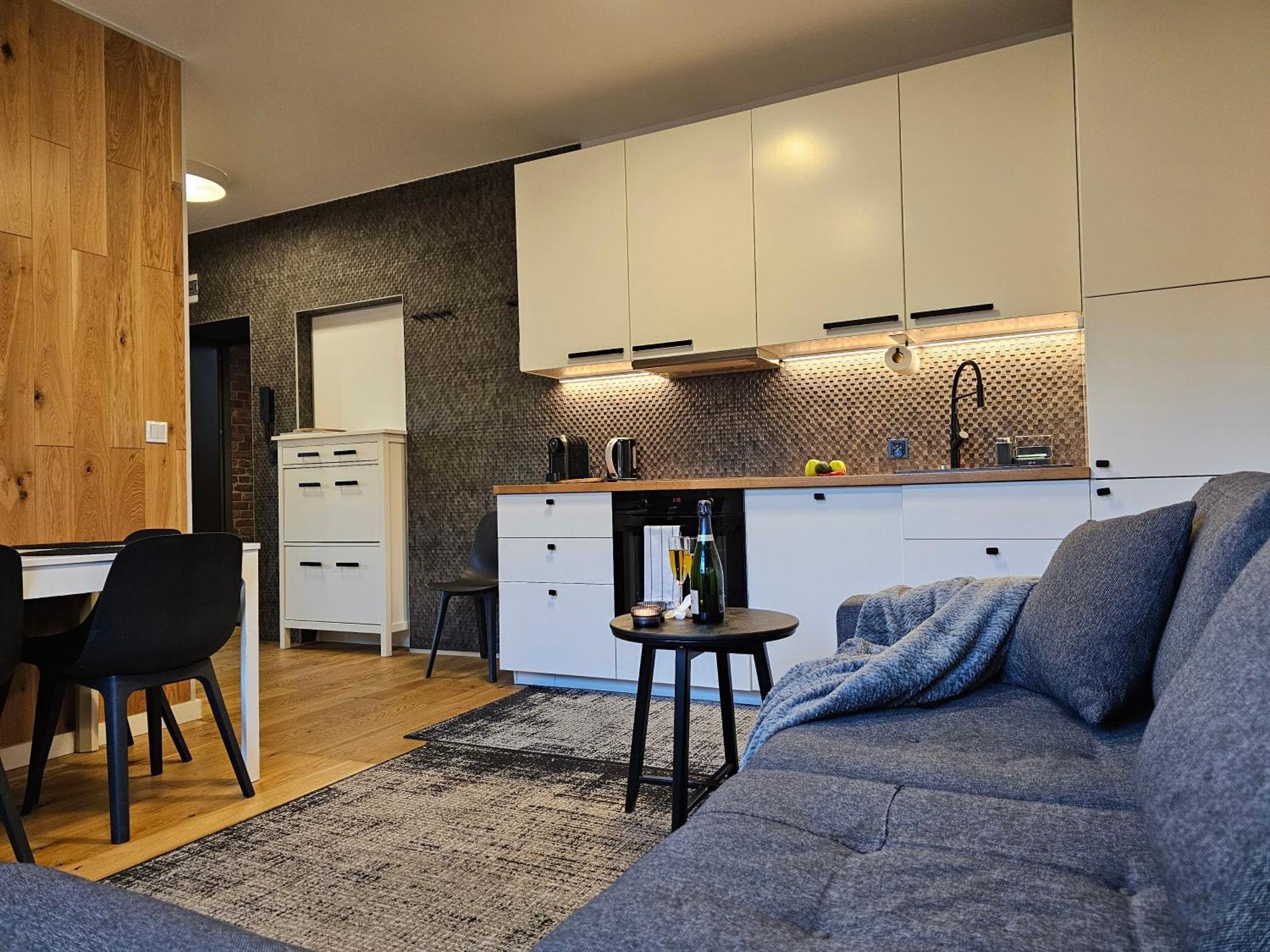 Urban Apartments Premium No 3, Free Private Parking, Self Check-In คอร์ซุฟ ภายนอก รูปภาพ