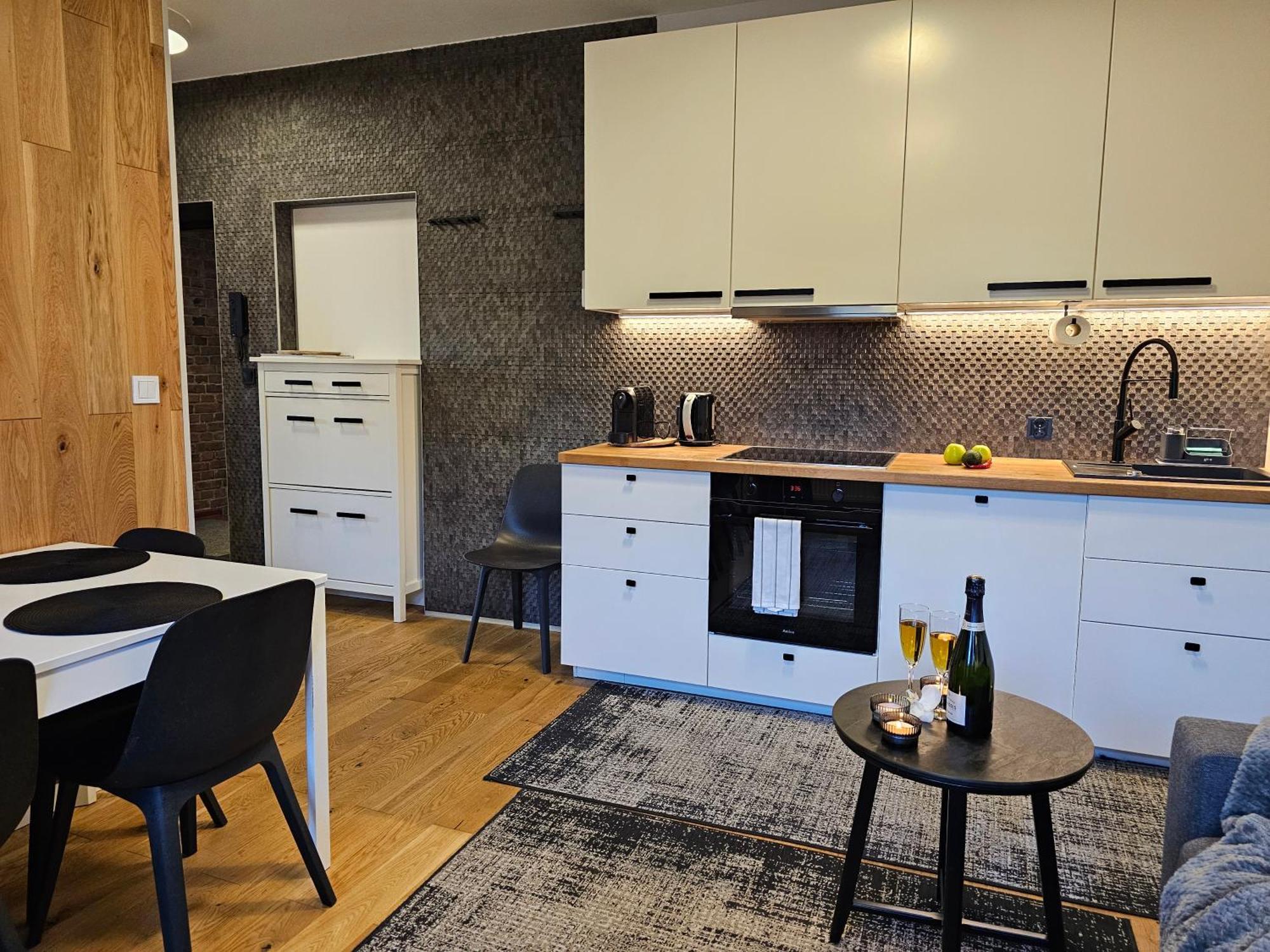 Urban Apartments Premium No 3, Free Private Parking, Self Check-In คอร์ซุฟ ภายนอก รูปภาพ