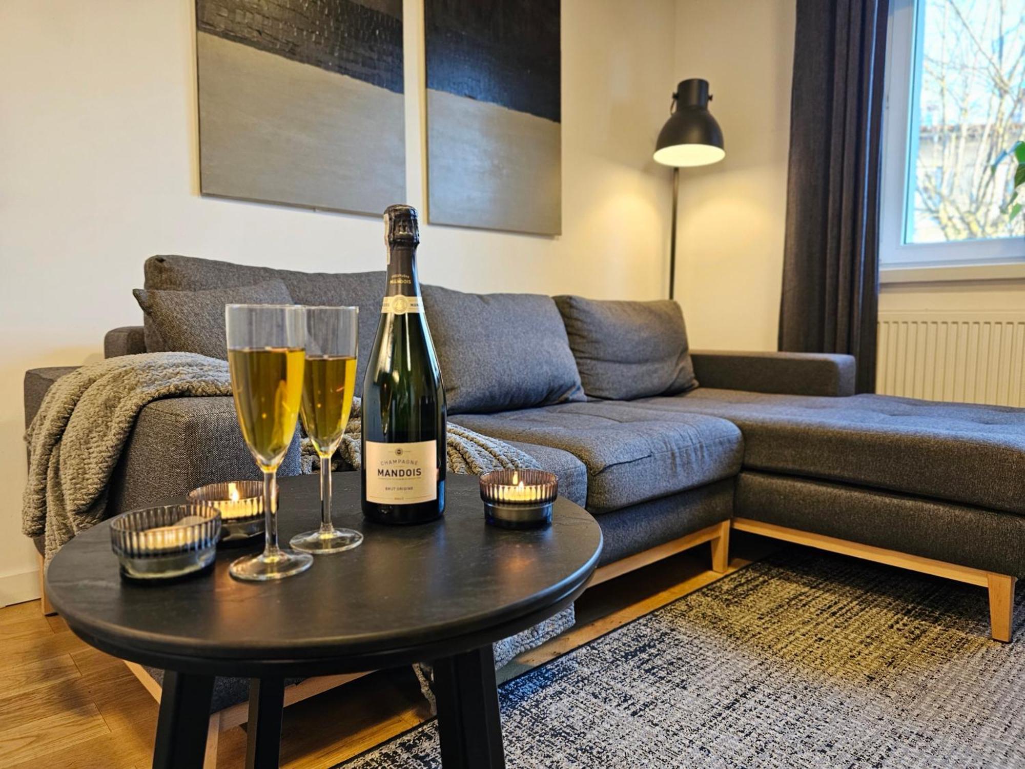 Urban Apartments Premium No 3, Free Private Parking, Self Check-In คอร์ซุฟ ภายนอก รูปภาพ